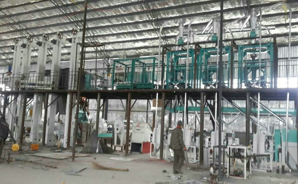 <a href=http://www.klzbw.com/product/6/ target=_blank class=infotextkey>玉米深加工機(jī)械</a>